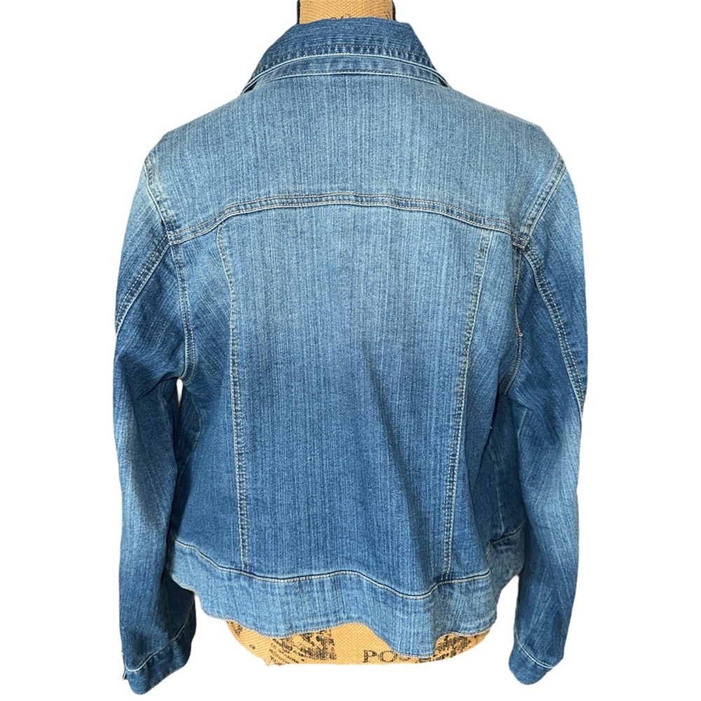 Faded Glory Women’s Button Front Medium/Dark Wash Blue Denim Jean Jacket Size 1X - Picture 8 of 10
